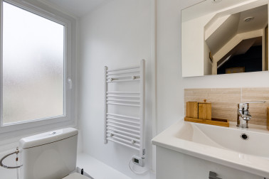 Ravissant Studio à Melun entièrement rénové et meublé