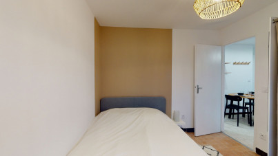 Très beau T3 meublé de 45m², entièrement refait à neuf par un architecte et idéal pour de la colocation
