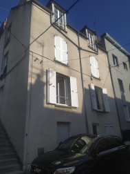 A vendre lot de : 3 appartements + 3 places de parking + 7 caves