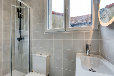 Votre Nouvelle Colocation à Paris : Un T4 Meublé et Tout Confort 🏡✨