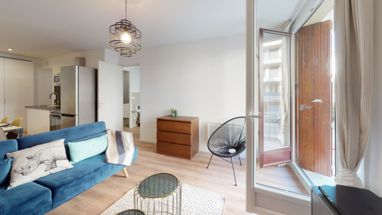 Photo 2 T5 5 pièces à Marseille 05