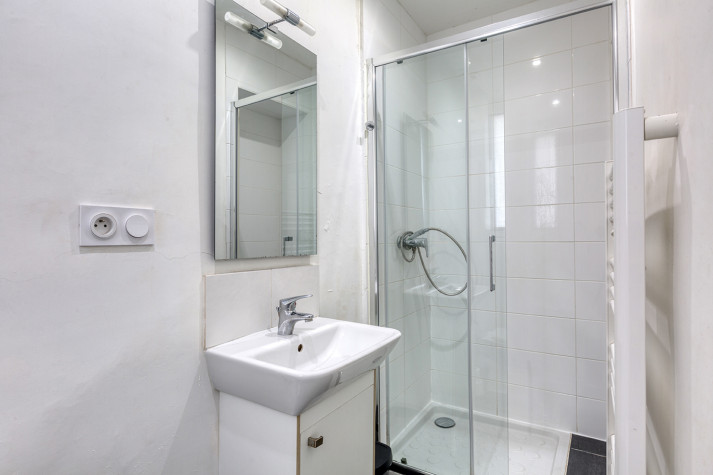 Photo 3 T2 2 pièces à Paris 18