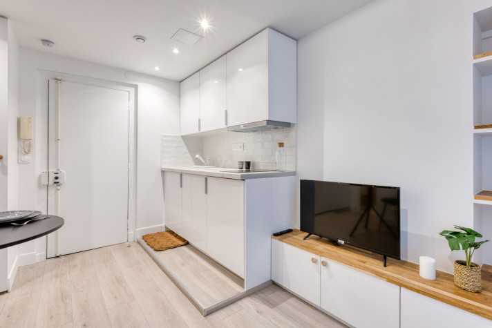 Photo 3 Studio 2 pièces à Paris 02